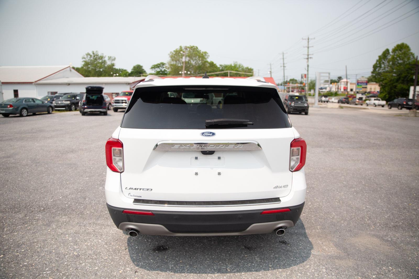 2023 Ford Explorer Limited photo 3