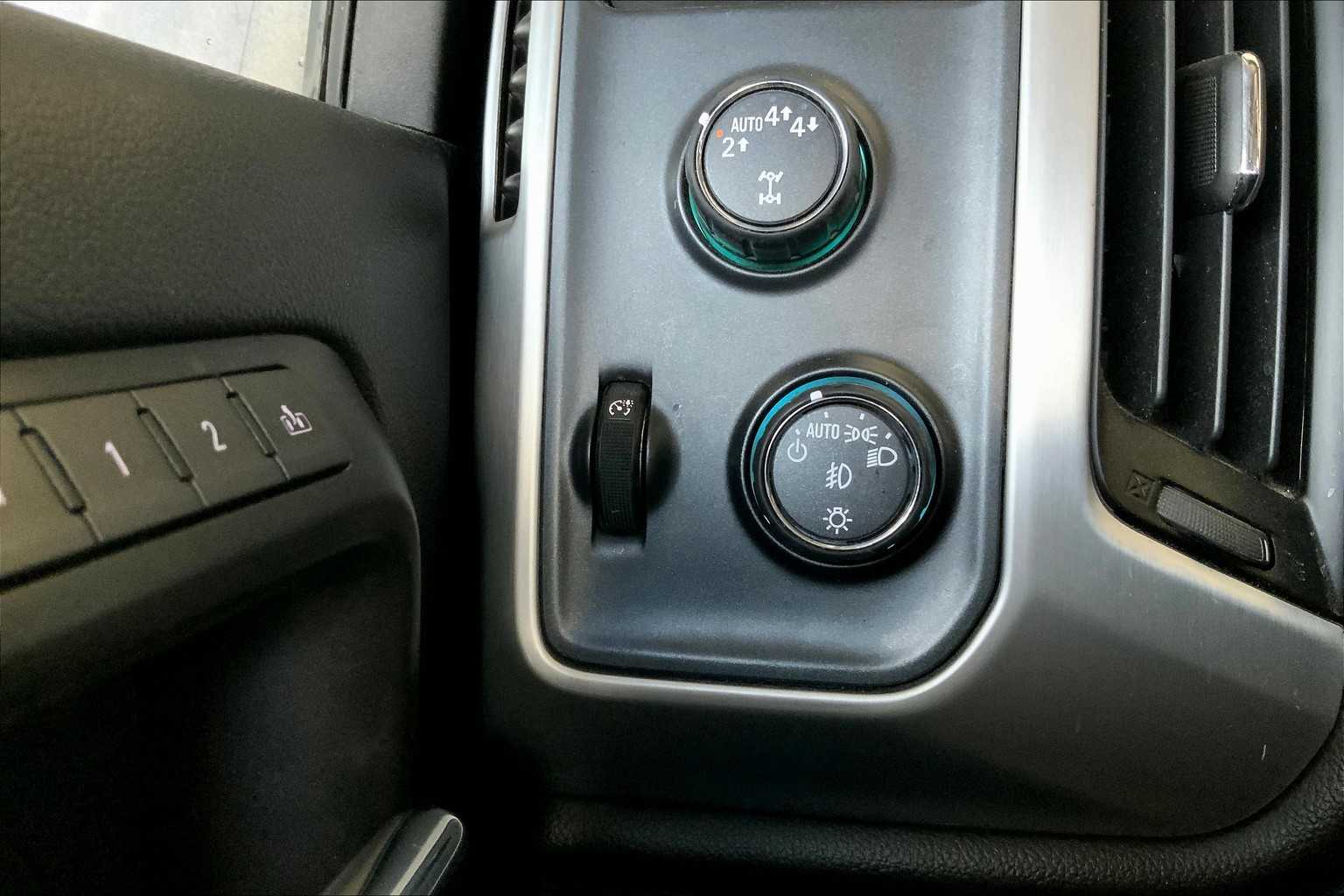 2017 Gmc Sierra 1500 SLT photo 29