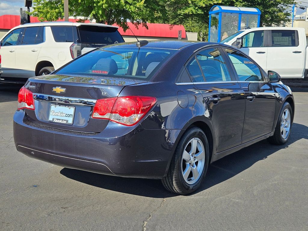 2015 Chevrolet Cruze LT photo 5