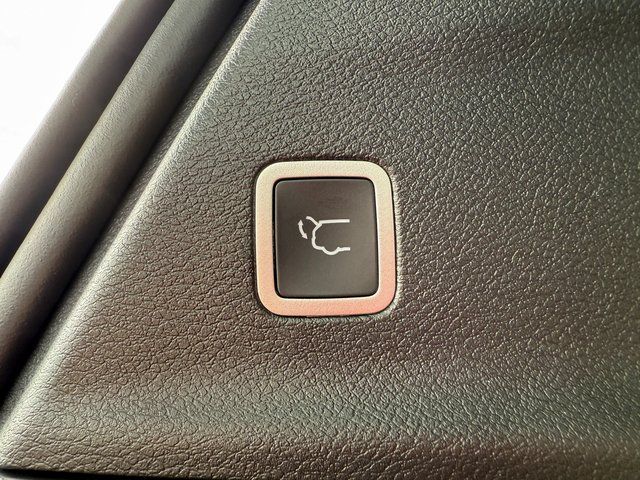 2026 Chrysler Pacifica Limited photo 24