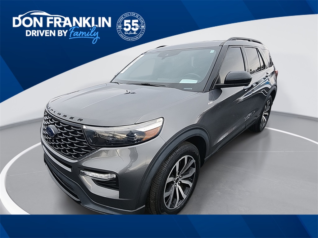 2022 Ford Explorer ST-LINE's photo