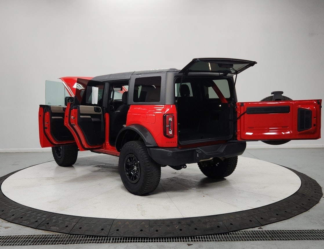 2022 Ford Bronco Wildtrak photo 11