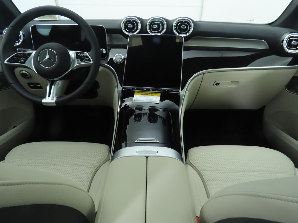 2026 Mercedes Benz GLC 300 4MATIC photo 12