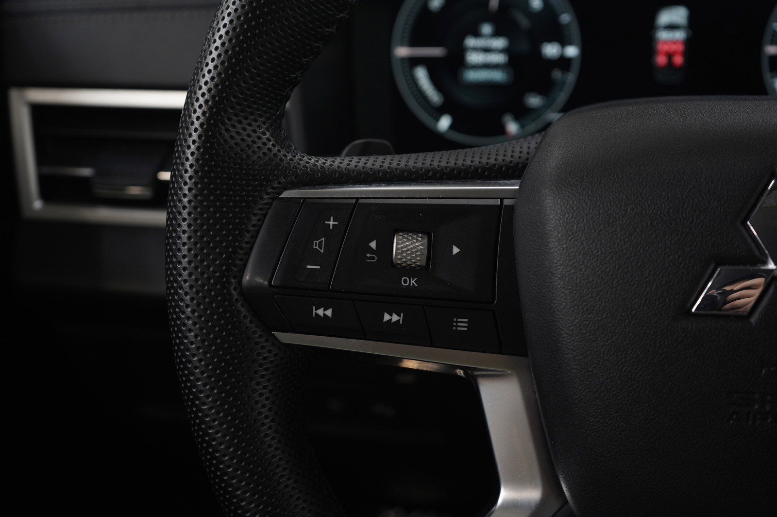 2023 Mitsubishi Outlander PHEV SE photo 26