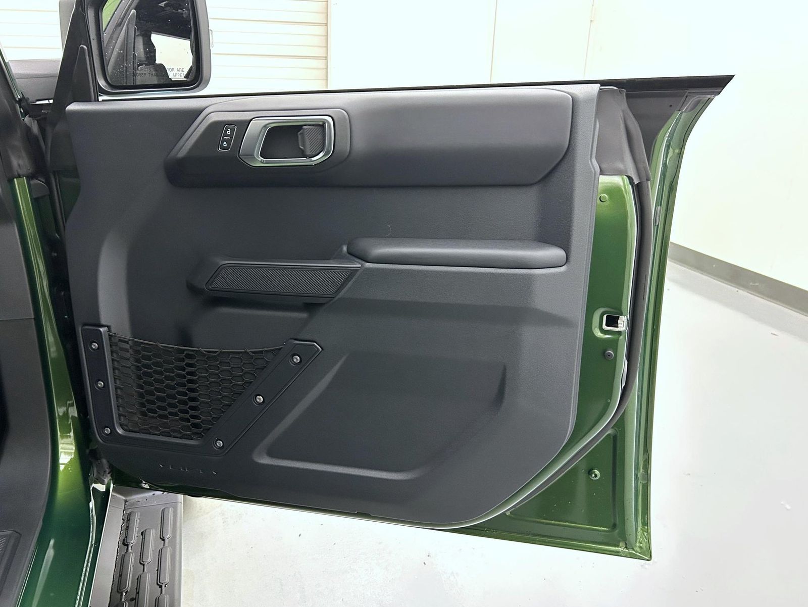 2025 Ford Bronco Outer Banks photo 16