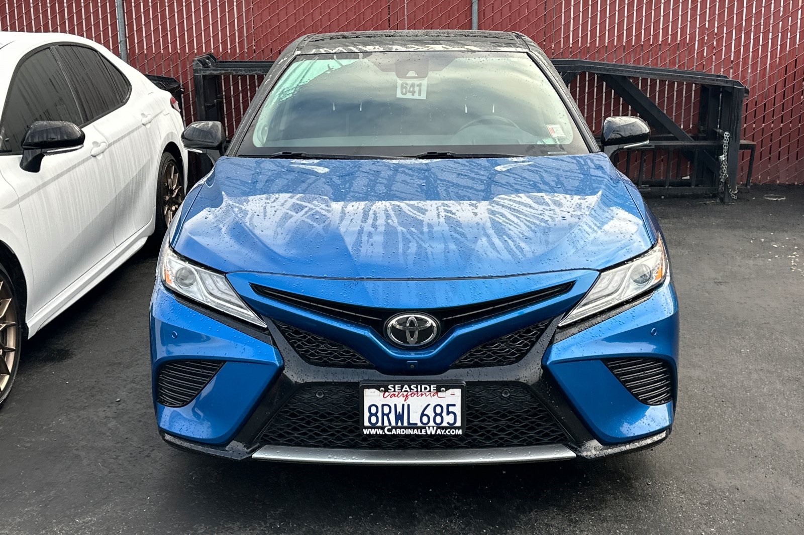 2020 Toyota Camry XSE photo 3