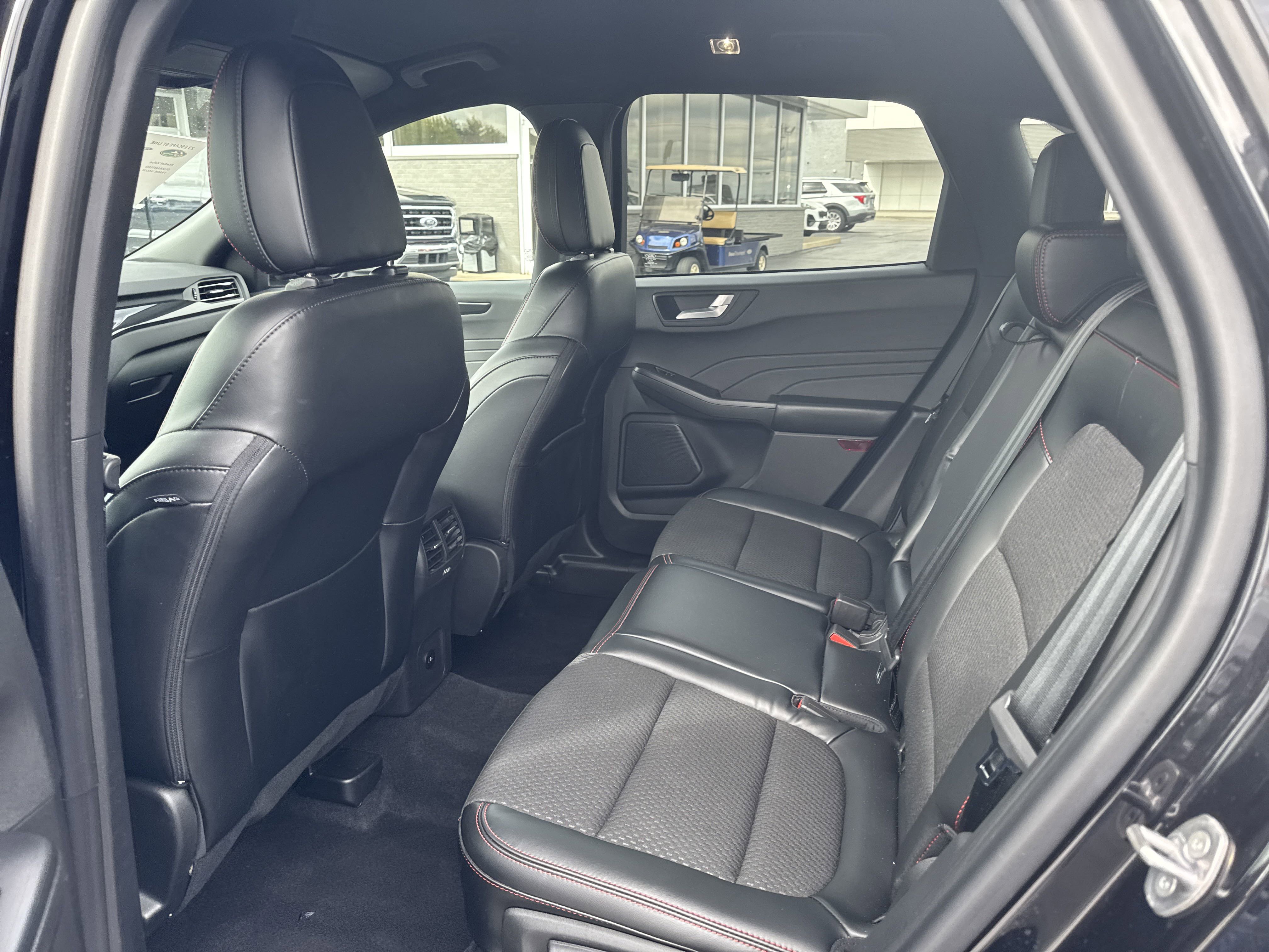2023 Ford Escape ST-Line photo 11
