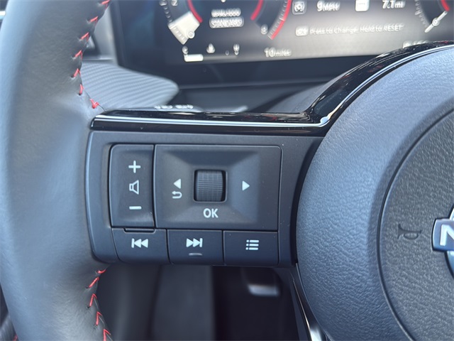 2026 Nissan Kicks SR photo 19