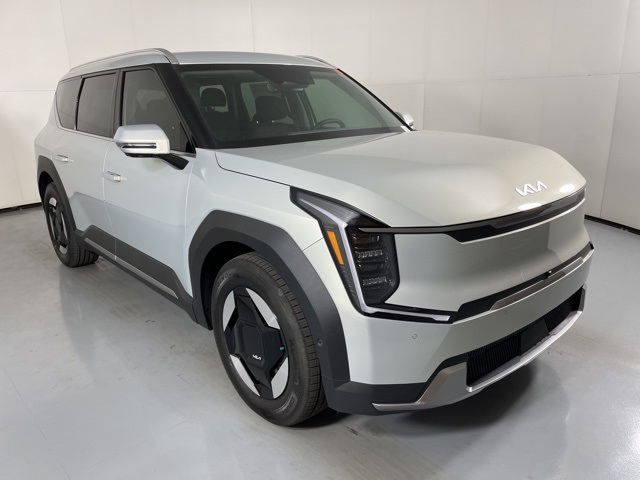 2026 Kia EV9 Wind photo 2