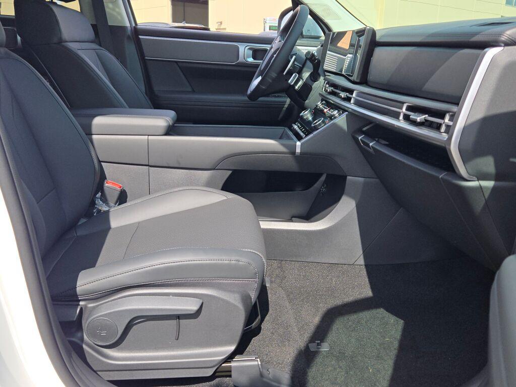 2026 Hyundai Santa Fe SEL photo 2