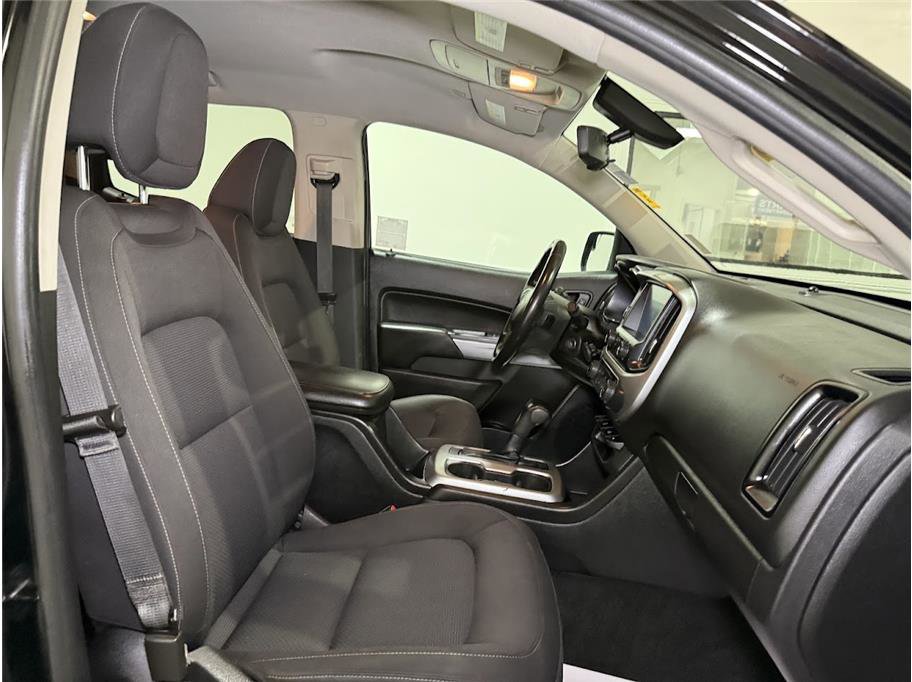 2018 Chevrolet Colorado LT photo 23