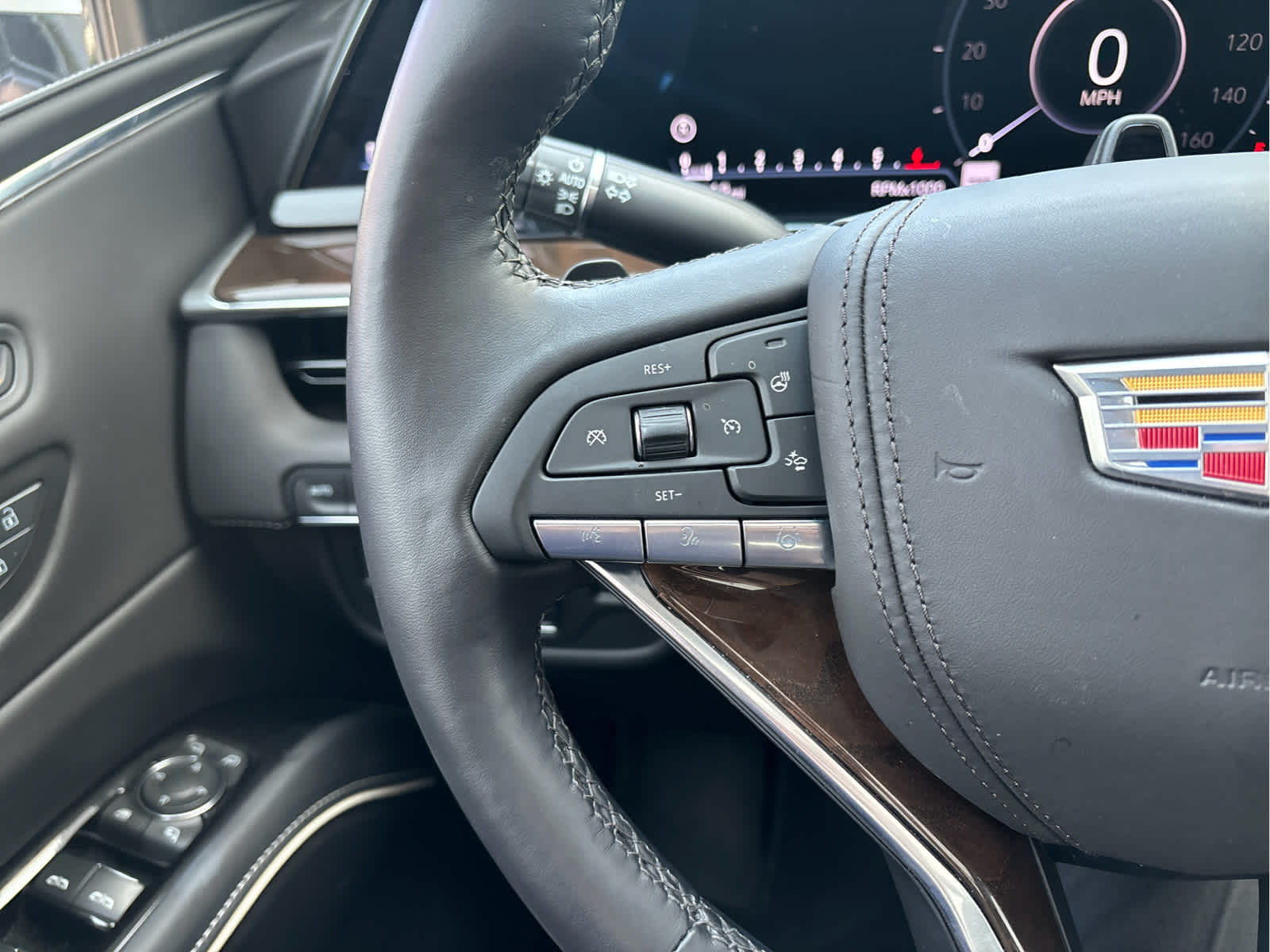 2024 Cadillac Escalade Premium Luxury Platinum photo 19