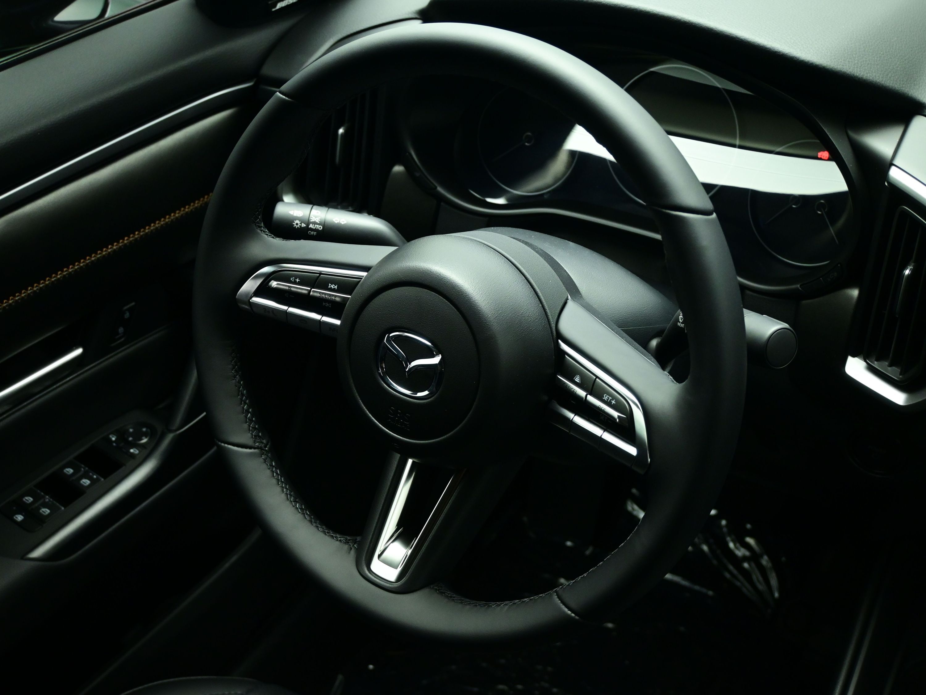 2025 Mazda CX-50 Premium photo 6