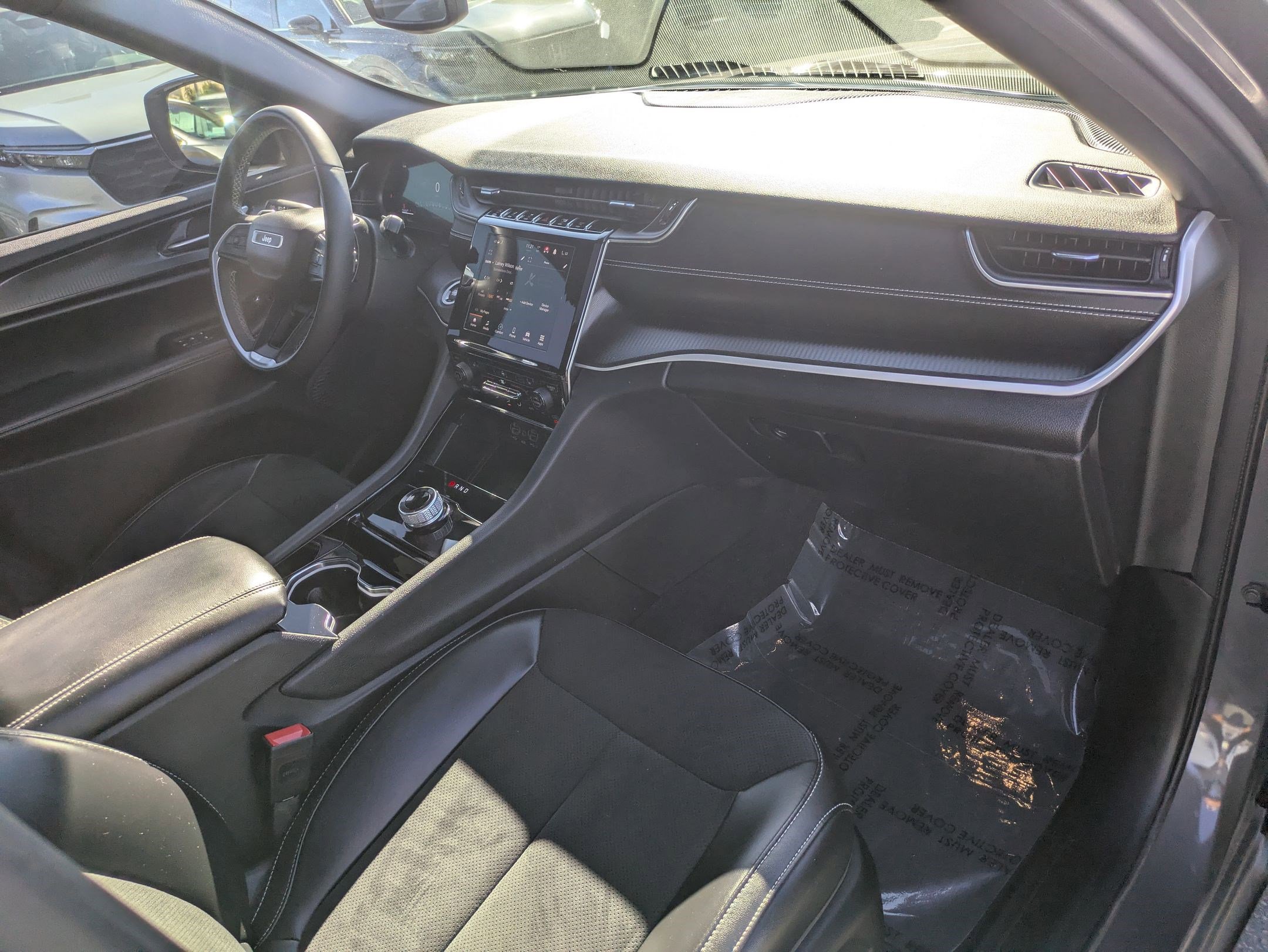 2023 Jeep Grand Cherokee Altitude photo 29