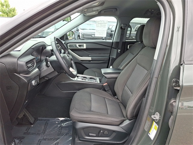 2022 Ford Explorer XLT photo 10