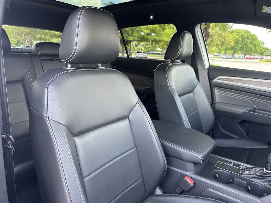 2021 Volkswagen Atlas Cross Sport V6 SE Technology photo 22