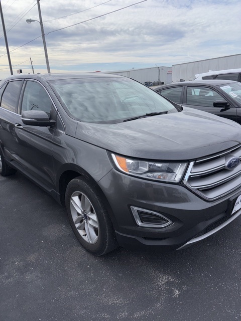 2018 Ford Edge SEL photo 2