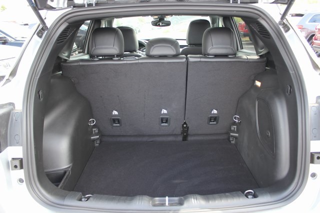 2025 Jeep Compass Limited photo 18