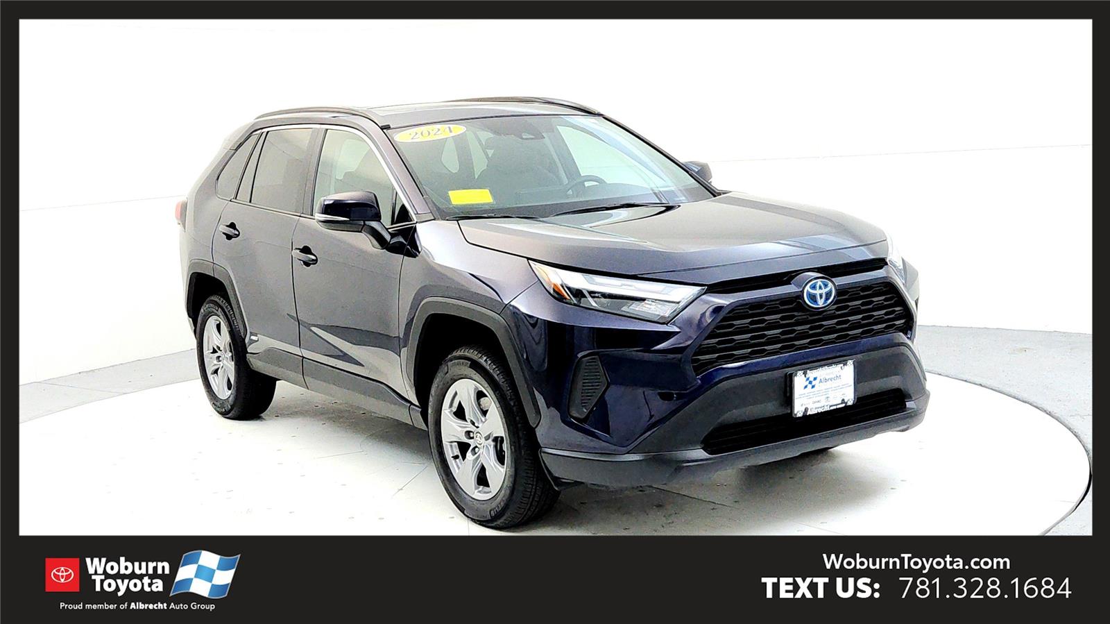 2024 Toyota RAV4 XLE's photo