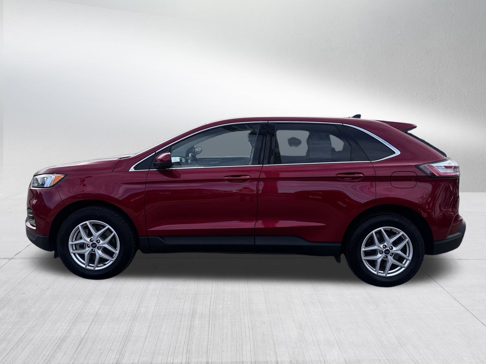 2022 Ford Edge SEL photo 3