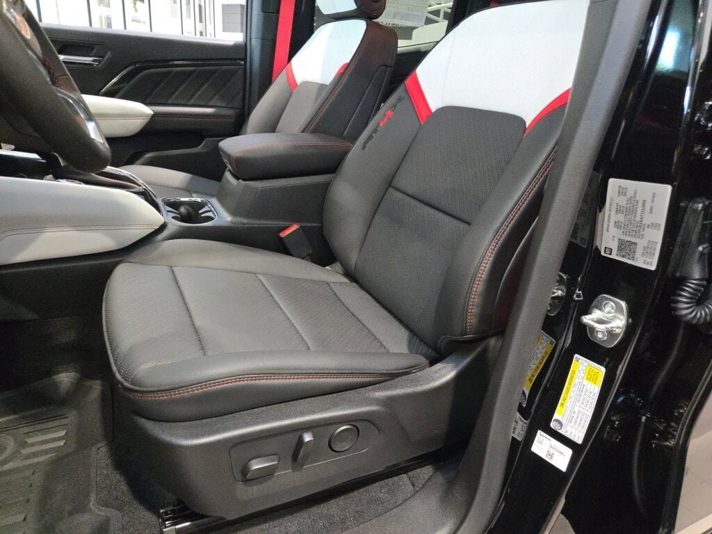 2026 Gmc Canyon AT4X photo 23
