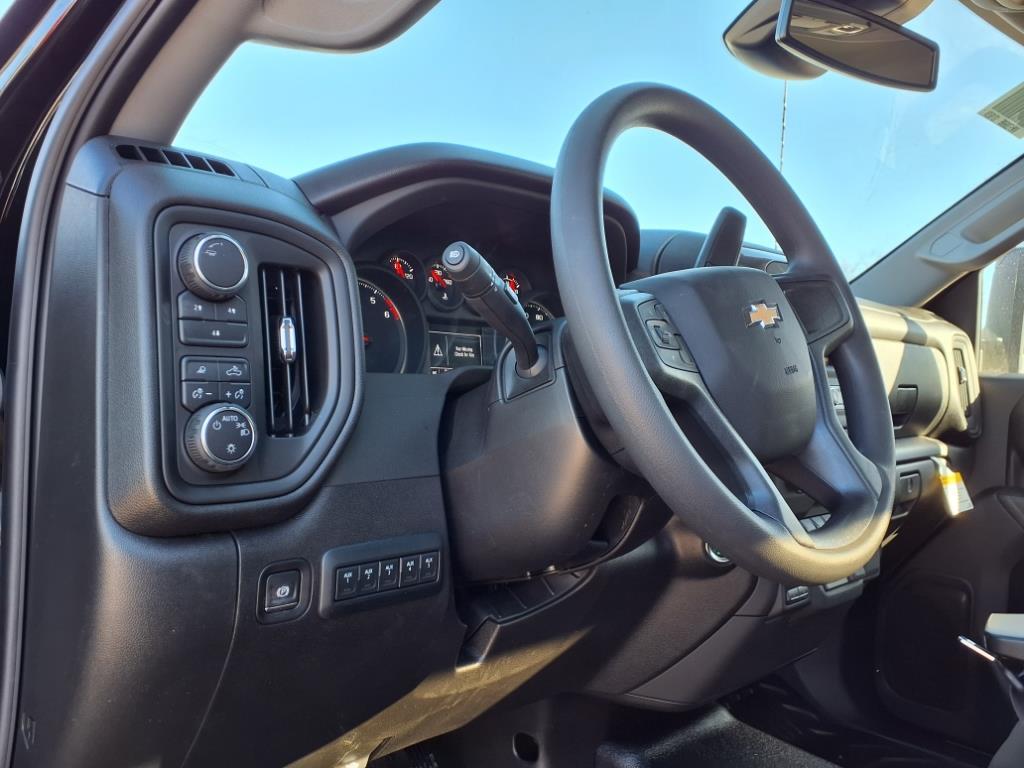 2025 Chevrolet Silverado 3500HD photo 12