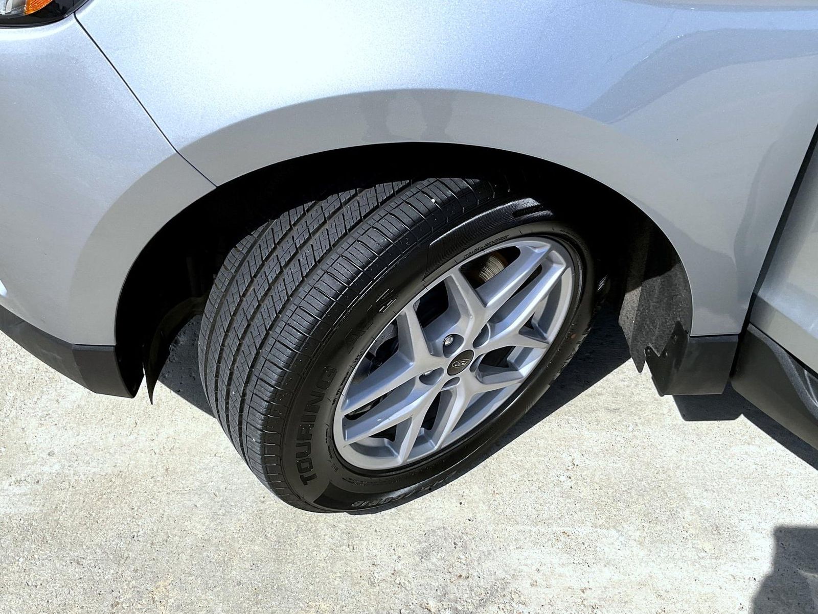 2024 Ford Edge SEL photo 24