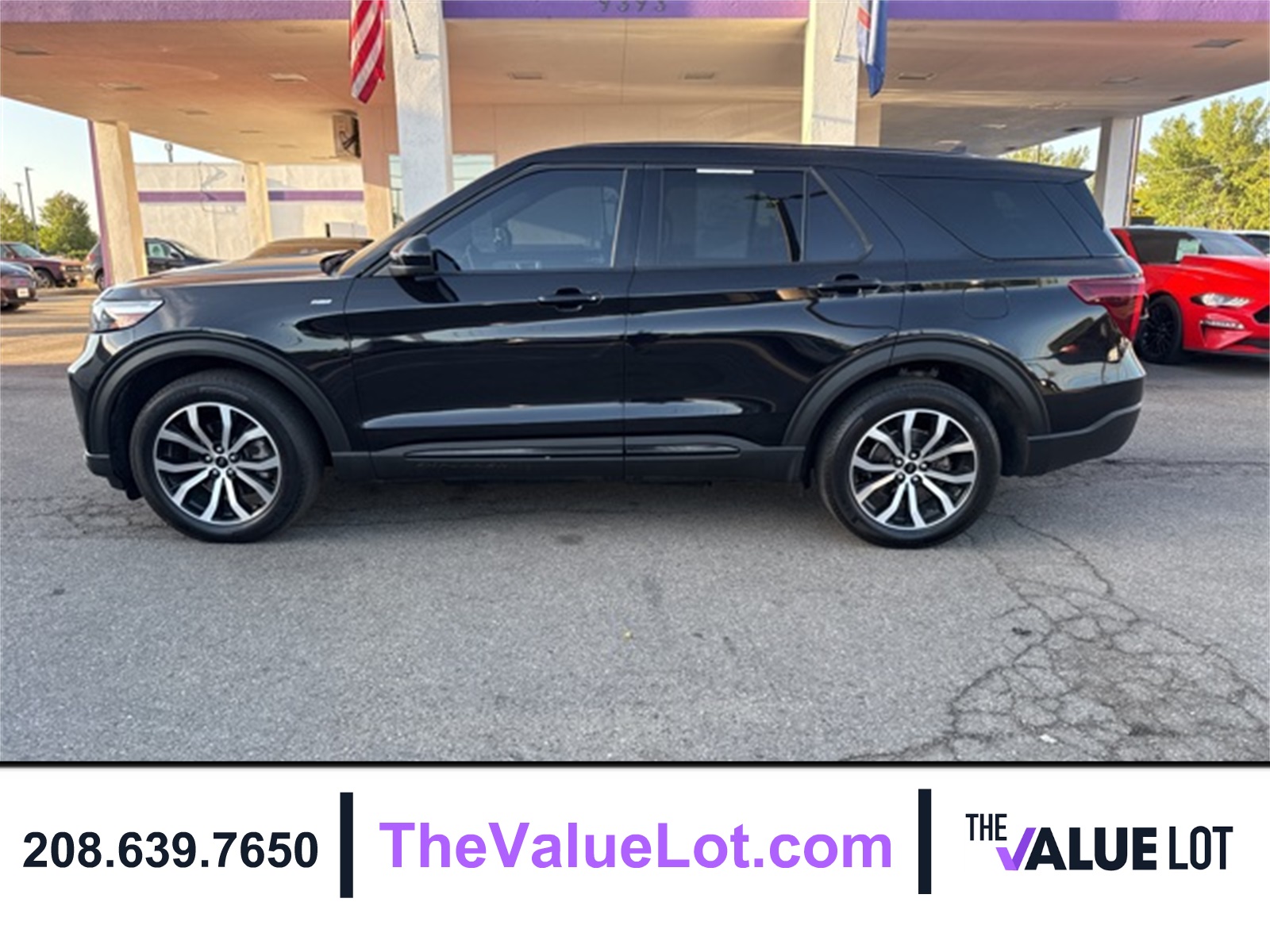 2022 Ford Explorer ST-Line photo 6