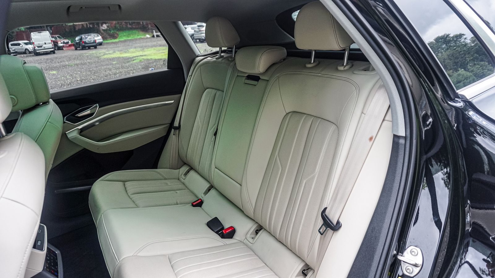 2024 Audi Q8 E-tron Premium Plus photo 13