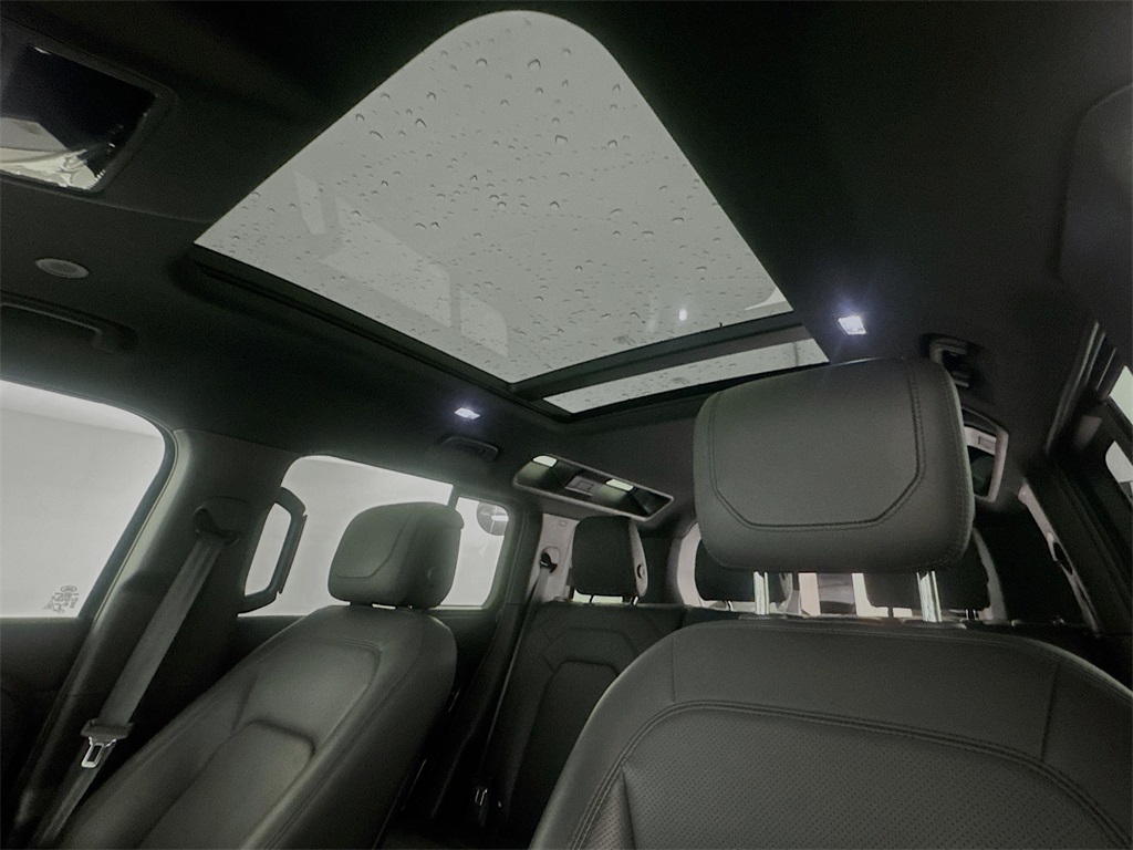 2023 Land Rover Defender 110 Carpathian Edition photo 21