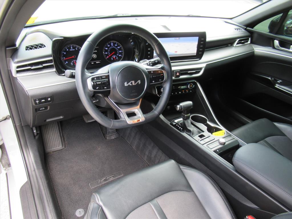2022 Kia K5 GT-Line photo 15