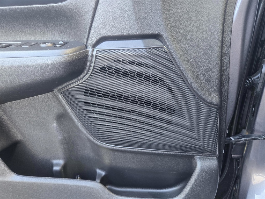 2020 Honda CR-V LX photo 16