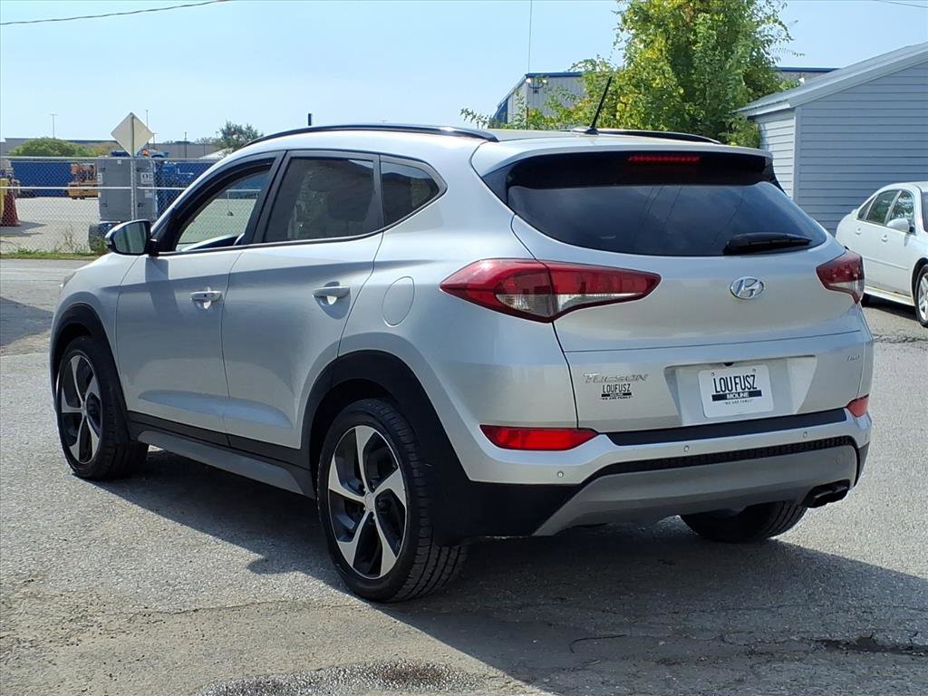 2017 Hyundai Tucson Value photo 3
