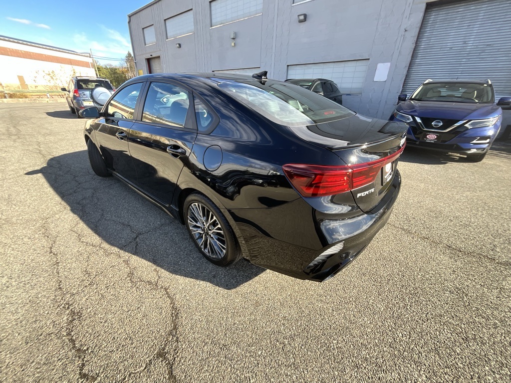 2023 Kia Forte GT-Line photo 4
