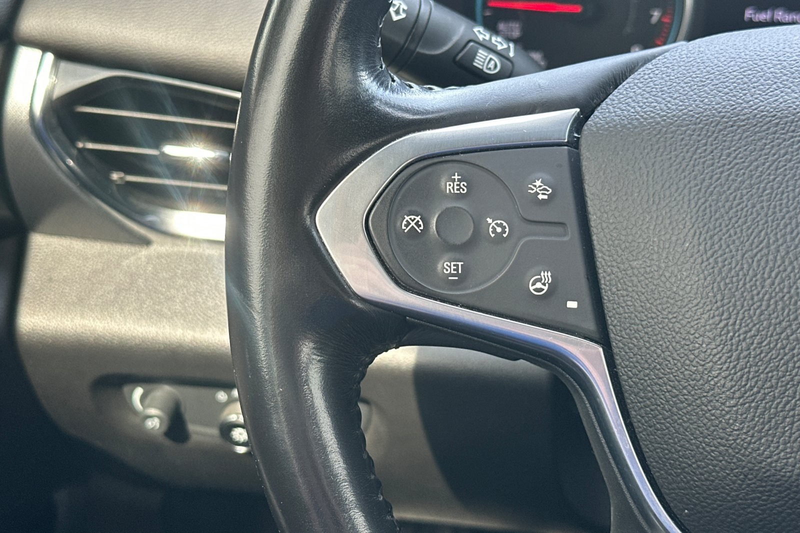 2020 Chevrolet Traverse Premier photo 29