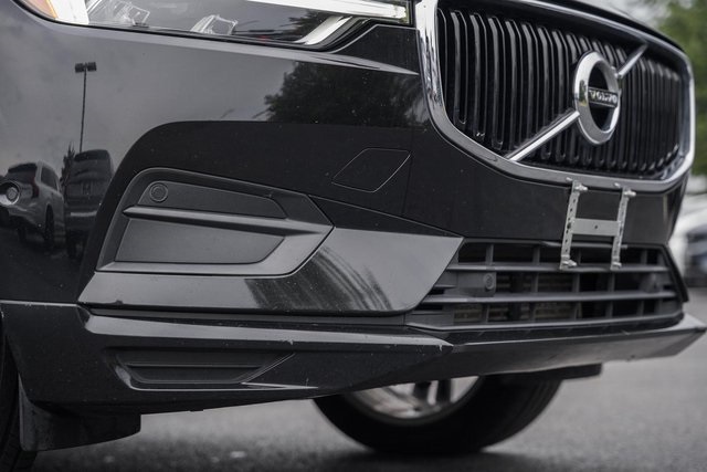 2019 Volvo XC60 T5 Momentum photo 14