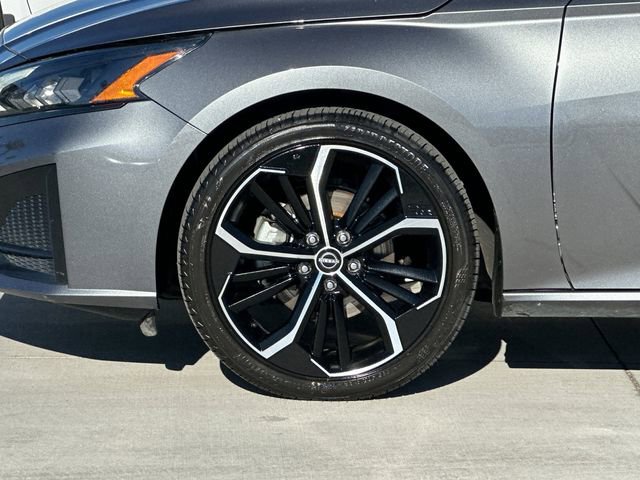 2023 Nissan Altima 2.5 SR photo 25
