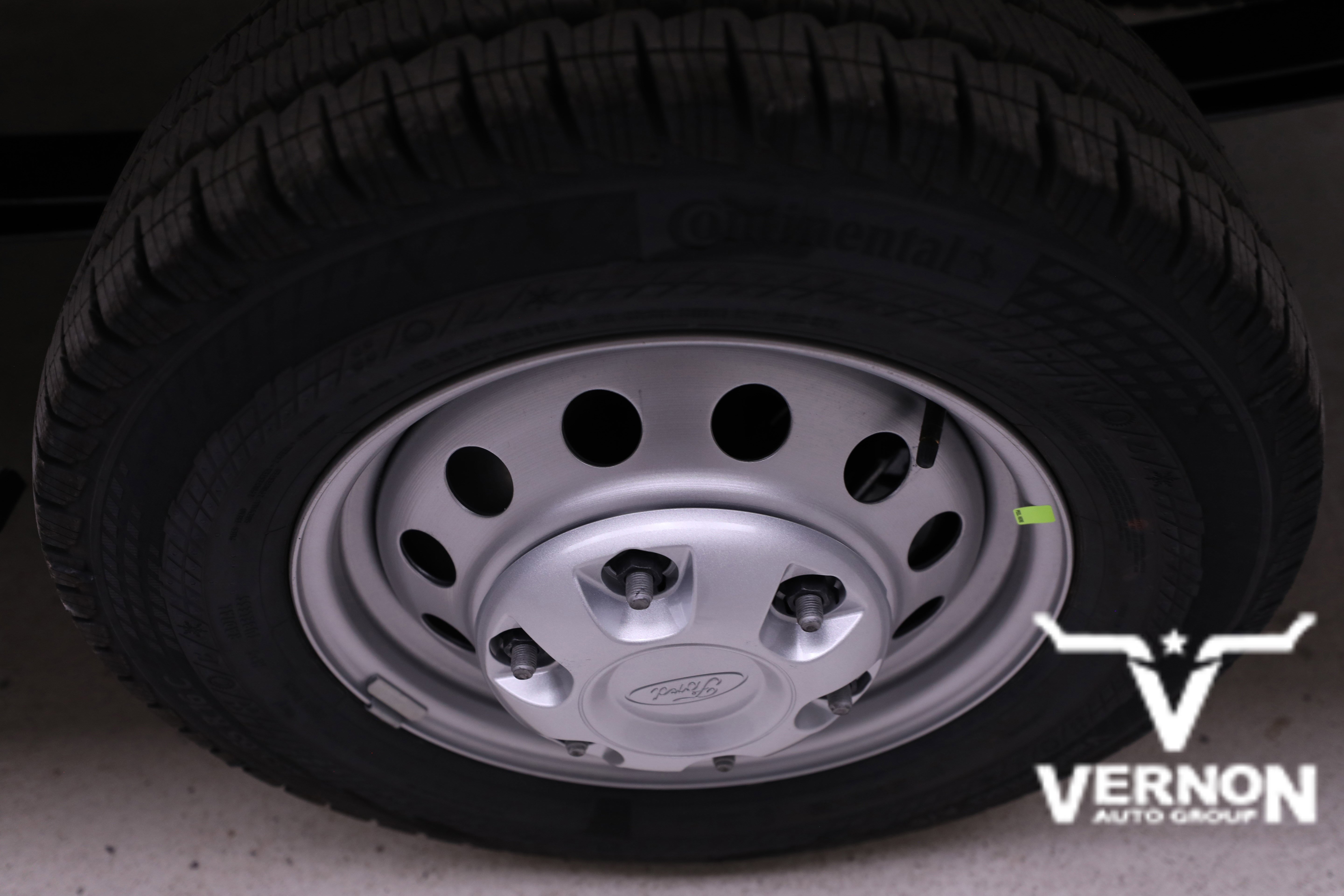 2025 Ford Transit Passenger Van XL photo 4