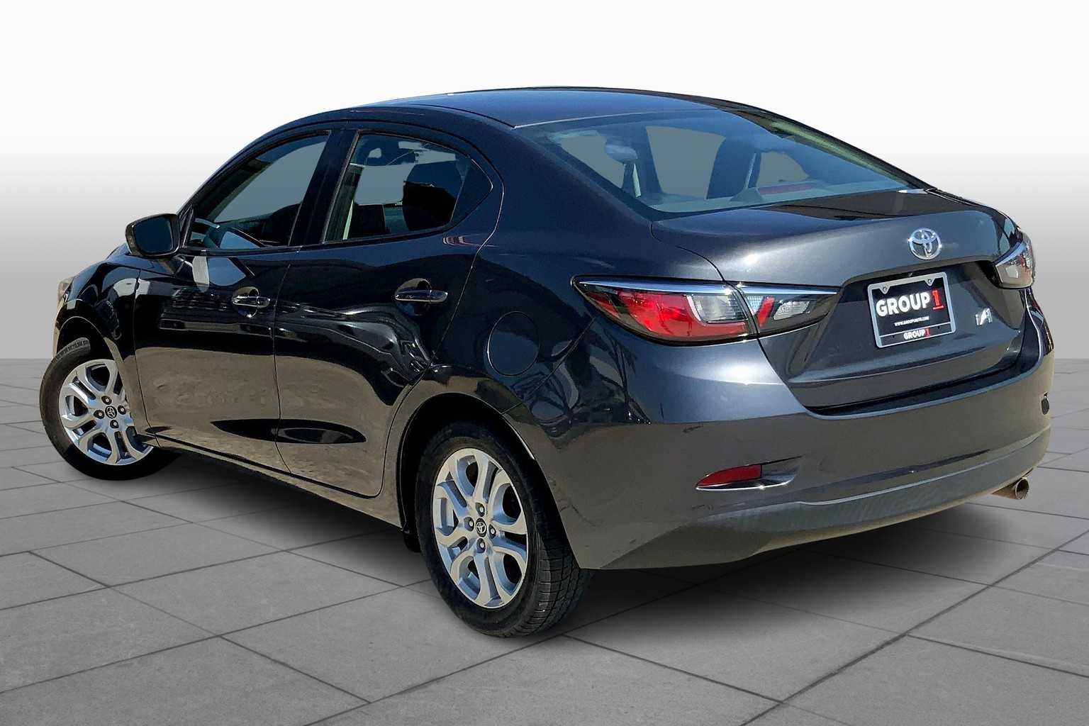 2017 Toyota Yaris iA photo 10
