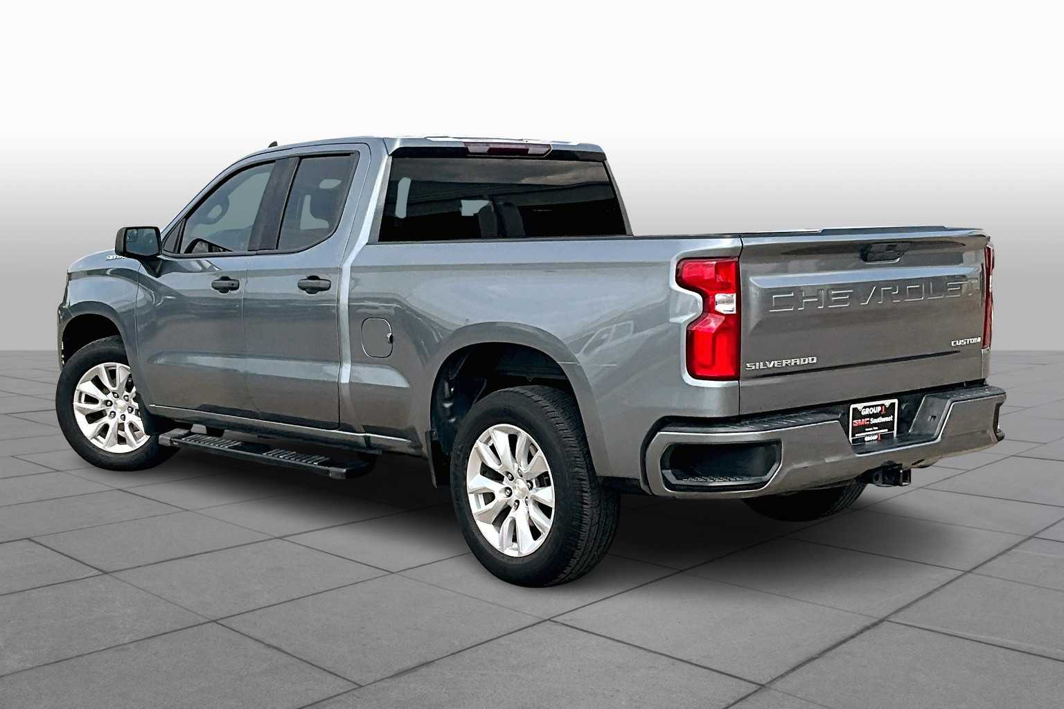 2020 Chevrolet Silverado 1500 Custom photo 10
