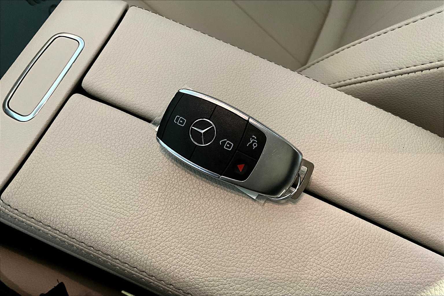2023 Mercedes Benz CLA 250 4MATIC photo 13