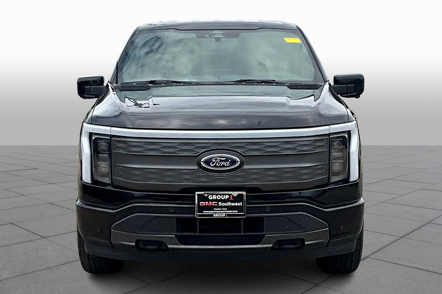 Used 2022 Ford F-150 Lightning Lariat with VIN 1FTVW1EL5NWG15208 for sale in Houston, TX
