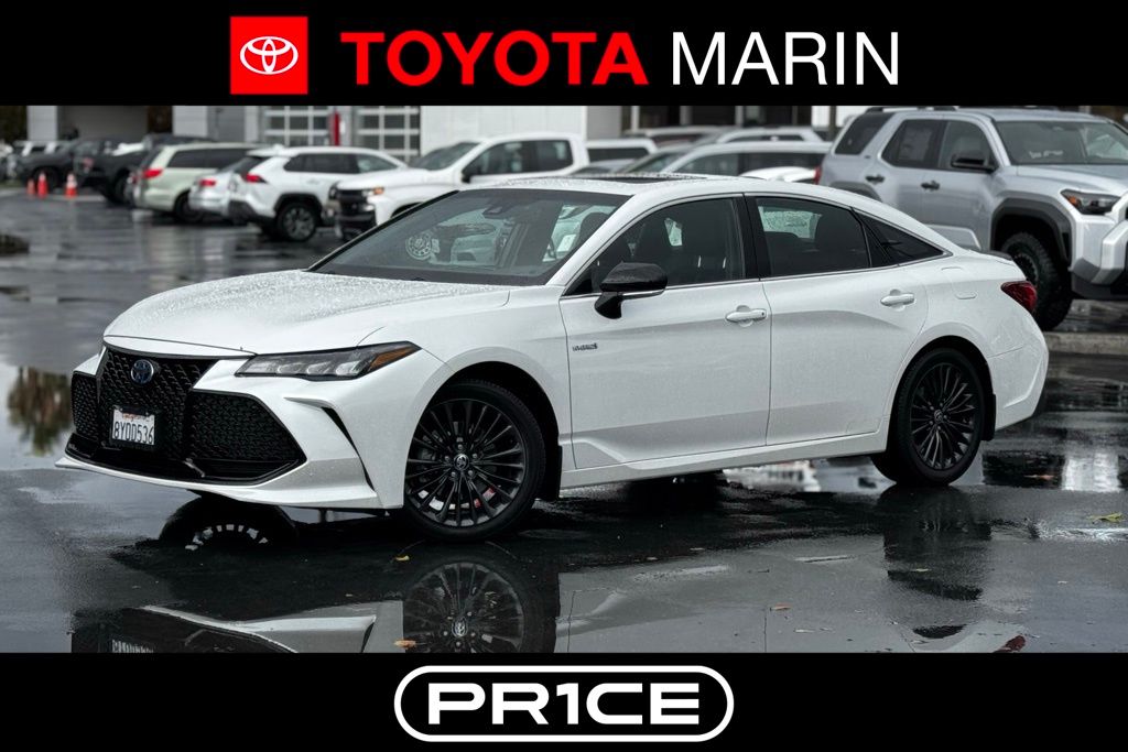 2021 Toyota Avalon XSE's photo