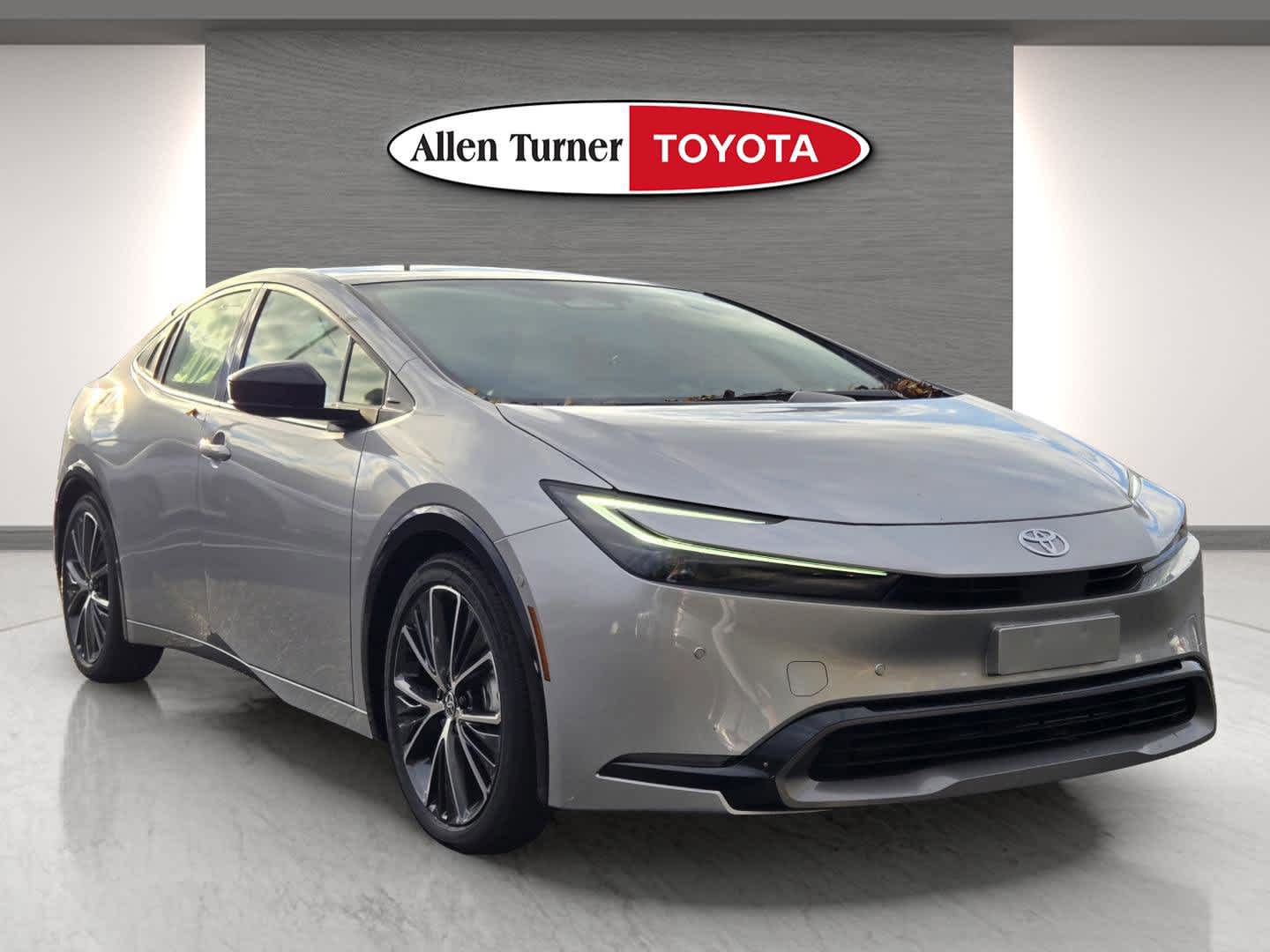 2026 Toyota Prius Limited's photo