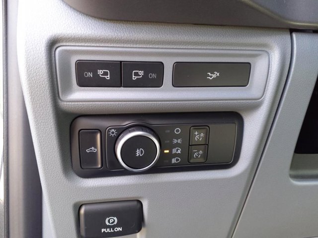 New 2024 Carbonized Gray Metallic Ford XLT image 35