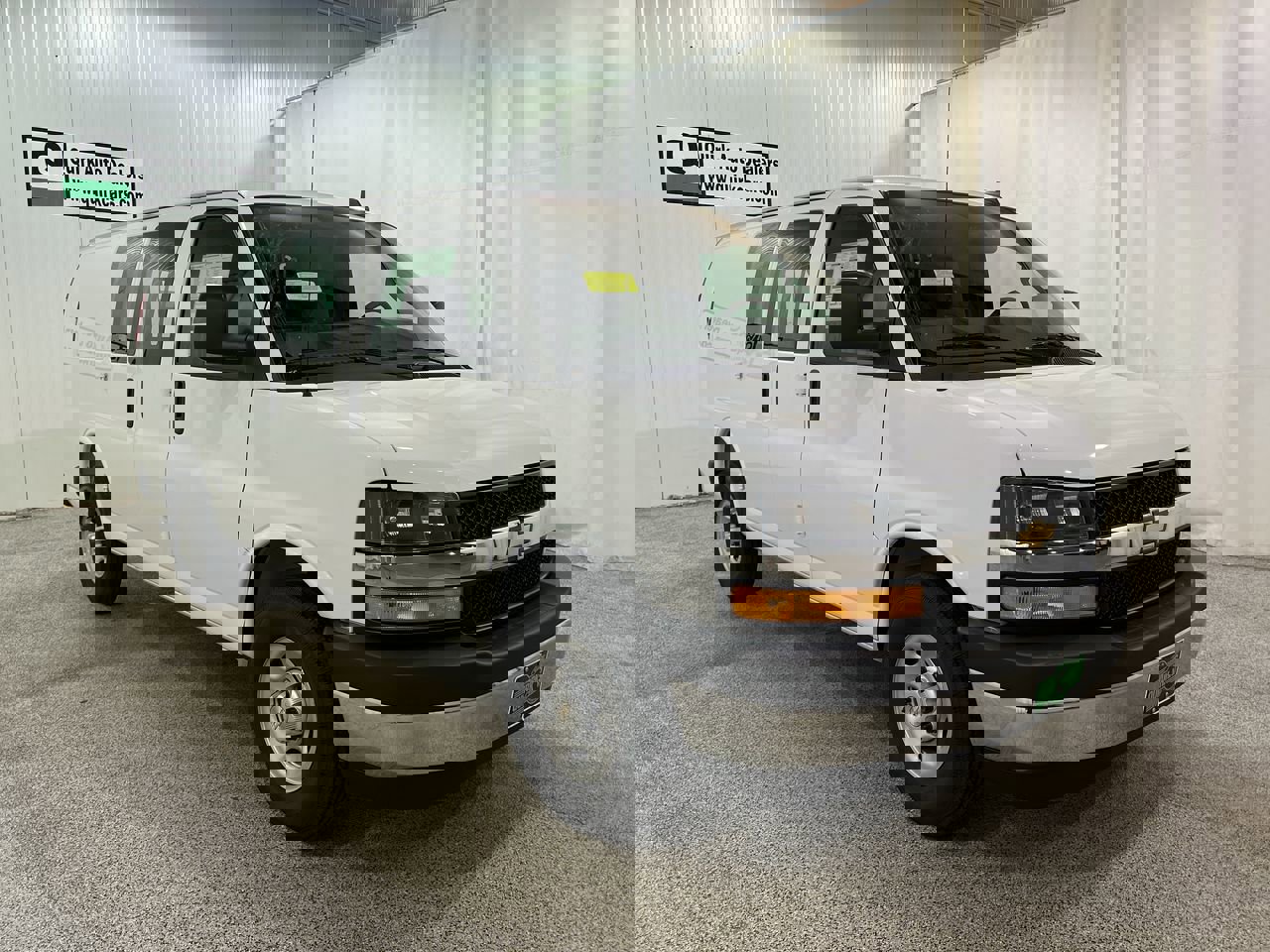 2025 Chevrolet Express Cargo Work Van's photo