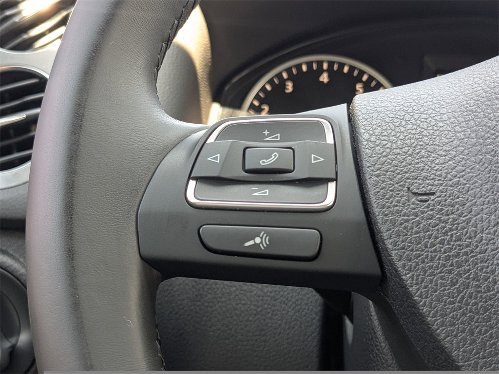 2014 Volkswagen Tiguan photo 27