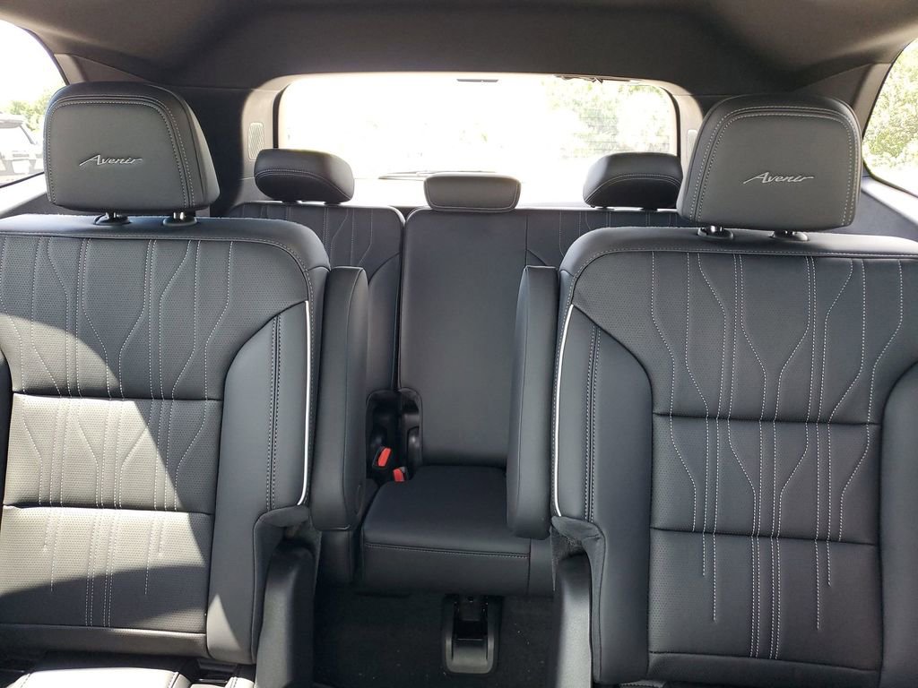 2026 Buick Enclave Avenir photo 13