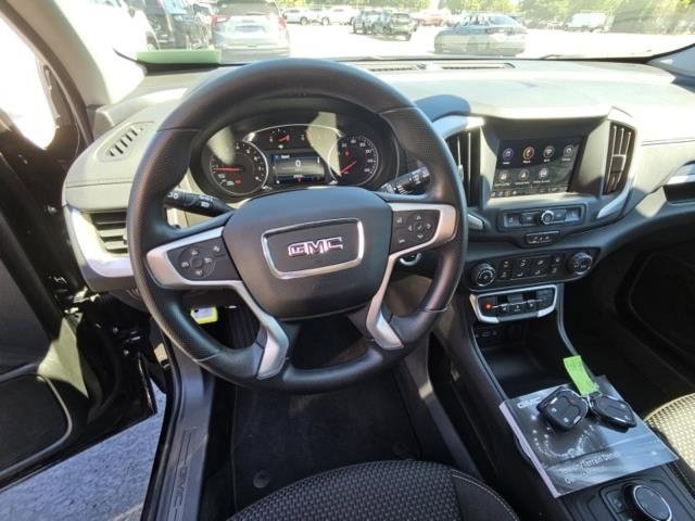 2024 Gmc Terrain SLE photo 2