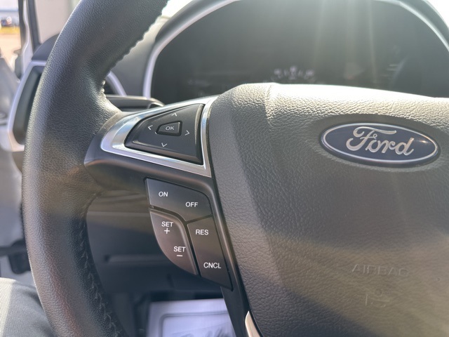 2019 Ford Edge SEL photo 35